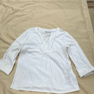 Women’s top. Cream color. Caribbean Joe Brand.